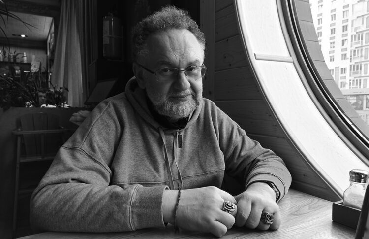 «Еще десять-пятнадцать лет и крупные города оторвутся от культурных якорей и шаблонов «советчины», — три вопроса к идеологу «станиславского феномена» Владимиру Ешкилеву