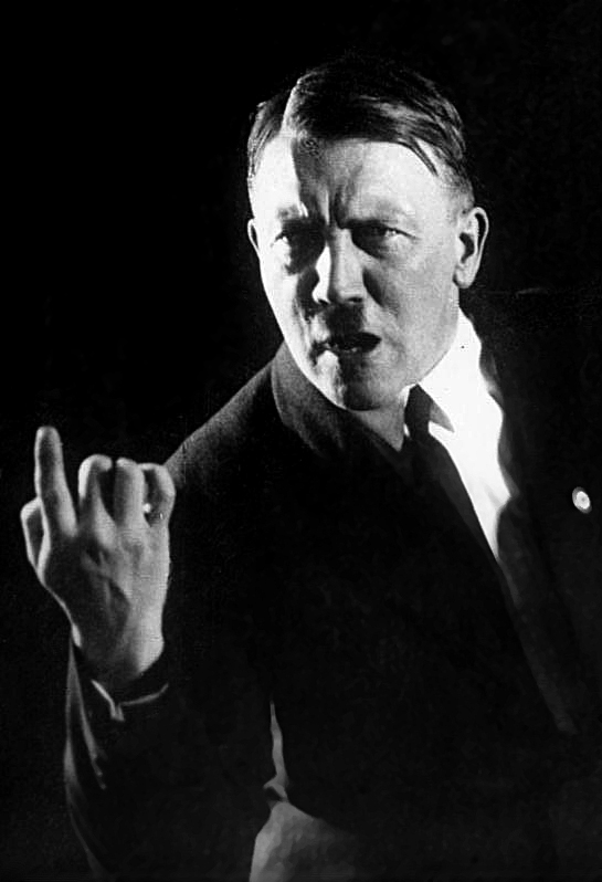 10 ЗАКОНОВ ТИРАНИИ: Адольф Гитлер из Германии