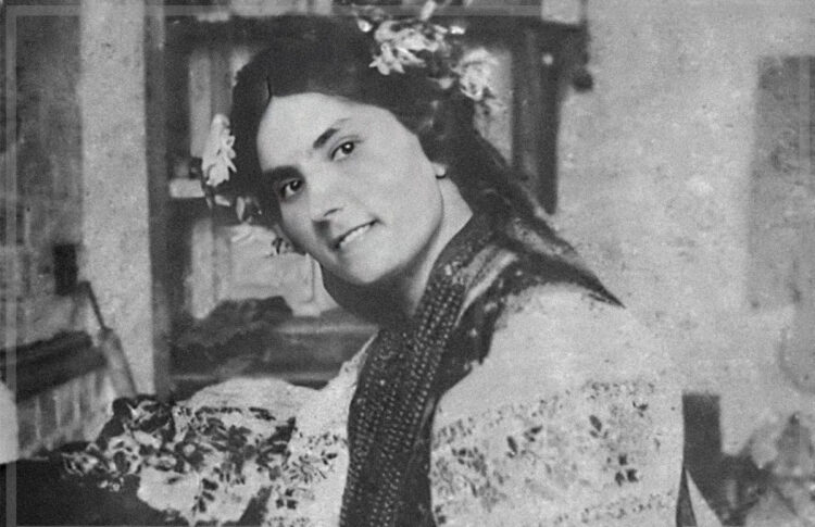 ДОЛГАЯ ПЕЧАЛЬ ЕЛЕНЫ ЖУРЛИВОЙ