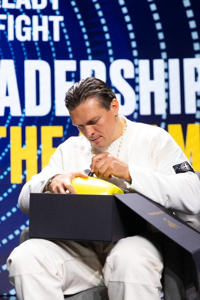 Олександр Усик