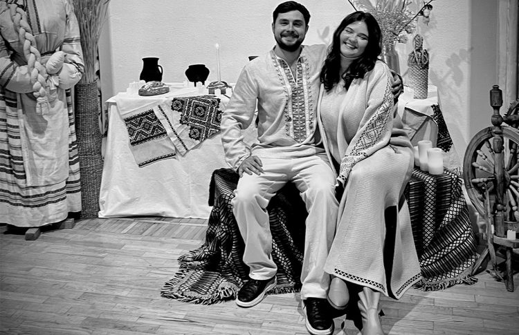 FOLK CHORAL SINGING THERAPY: uniting the country through song