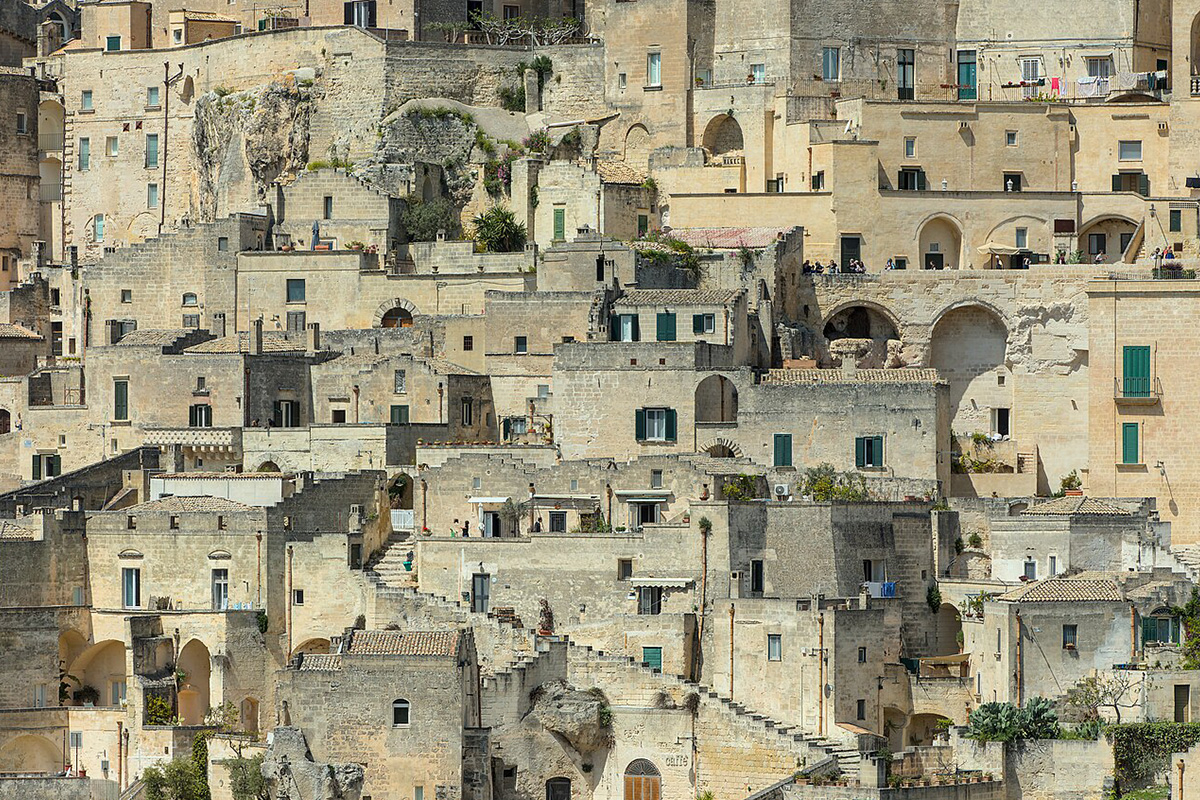 «ДРУГИЙ ВІФЛЕЄМ»: як печерне місто стало гордістю Італії